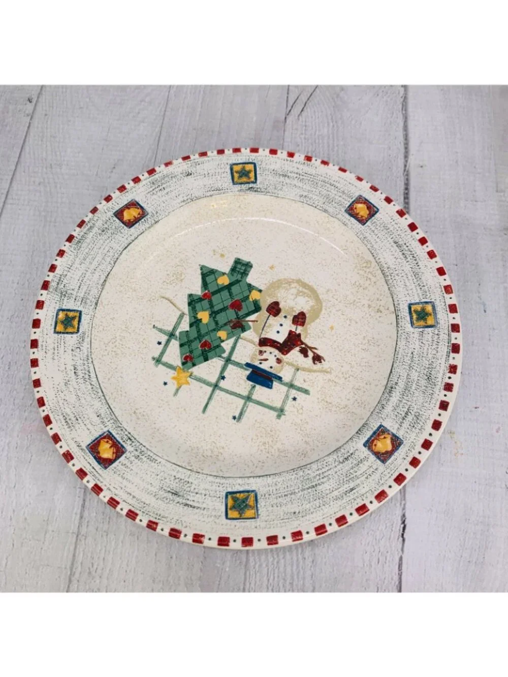 Gibson SNOWMAN Tree Red Block Christmas Stoneware Lunch Salad Plates Set 4